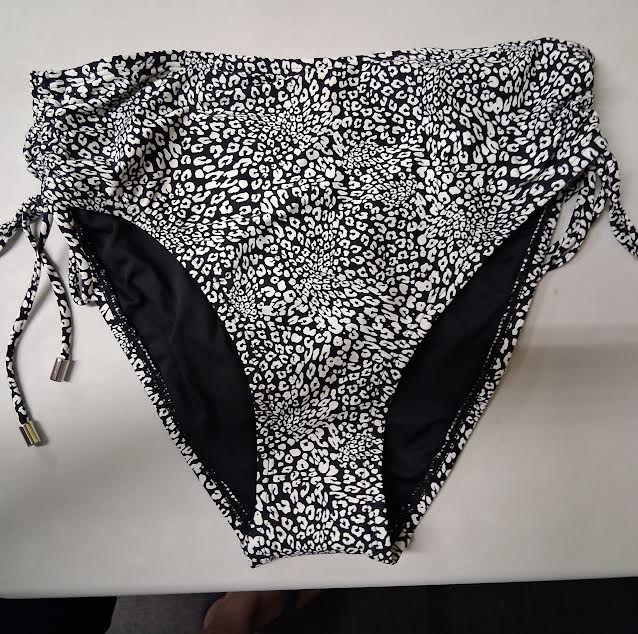 Coco Reef Cast Black 2 Piece Swimwear