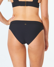 Load image into Gallery viewer, Rip Curl Premium Surf Swimwear
