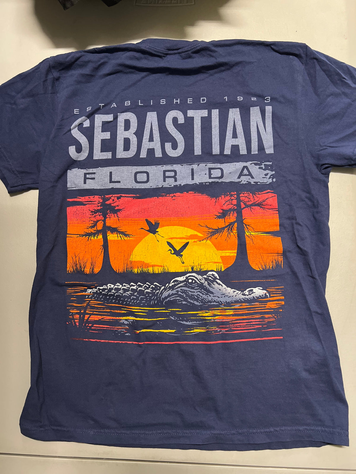 Sherry Distressed Gator Scene Sebastian SST