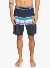 Load image into Gallery viewer, Quiksilver Men&#39;s Surfsilk Sun Faded 19&quot; Boardshorts
