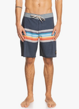 Load image into Gallery viewer, Quiksilver Men&#39;s Surfsilk Sun Faded 19&quot; Boardshorts
